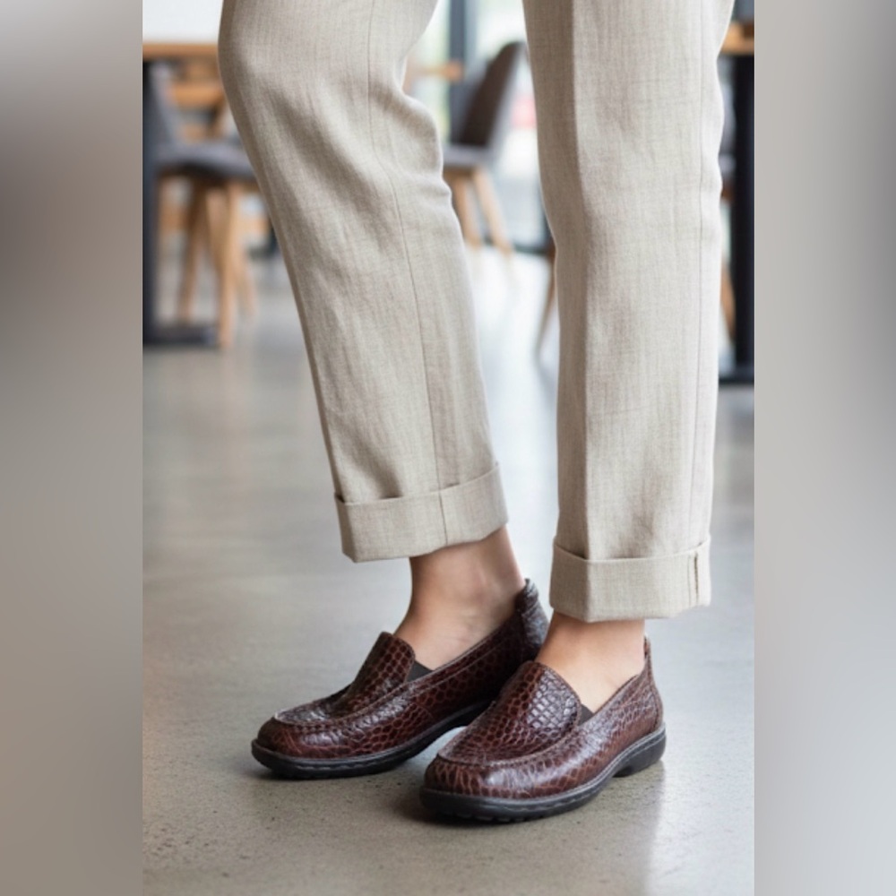 Born Mocasines shoes mens 9/40 1/2 crocodile print Old Money‎ Formal Twee Sku123